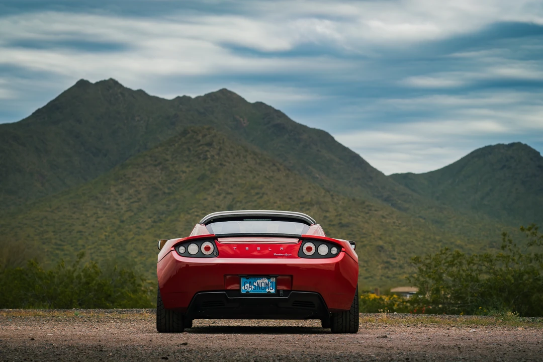 2011 Tesla Roadster - Image 11 of 31
