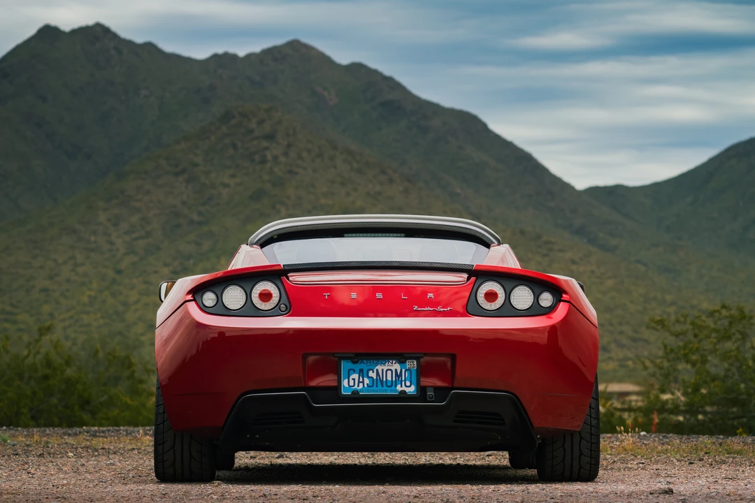 2011 Tesla Roadster - Image 12 of 31