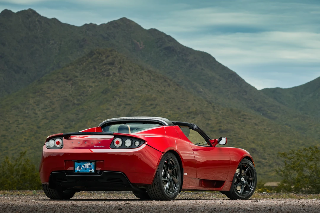 2011 Tesla Roadster - Image 14 of 31