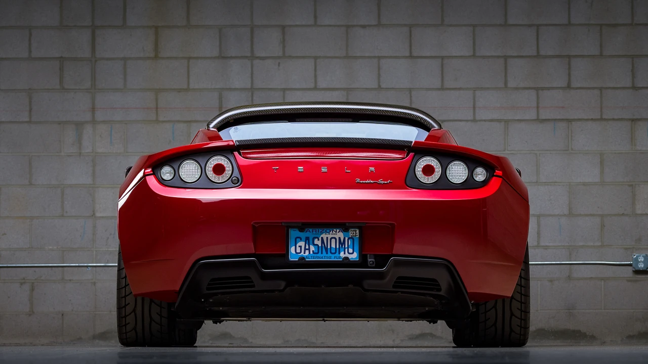 2011 Tesla Roadster - Image 25 of 31