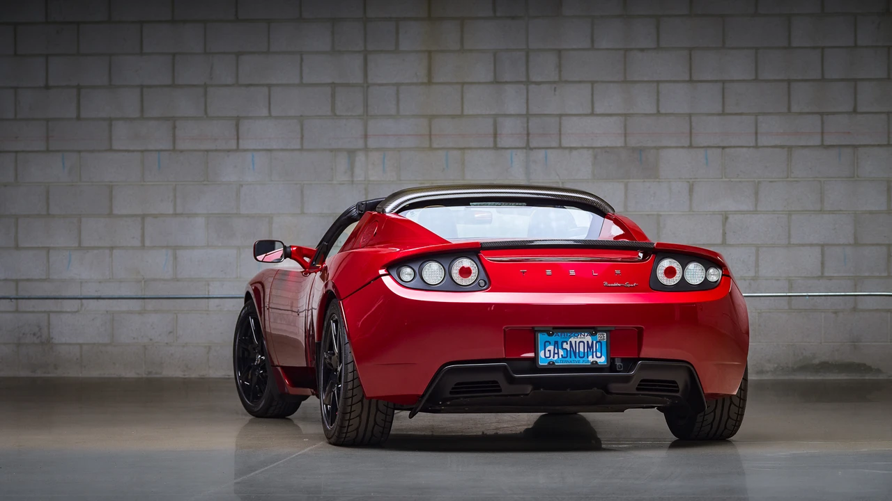 2011 Tesla Roadster - Image 26 of 31