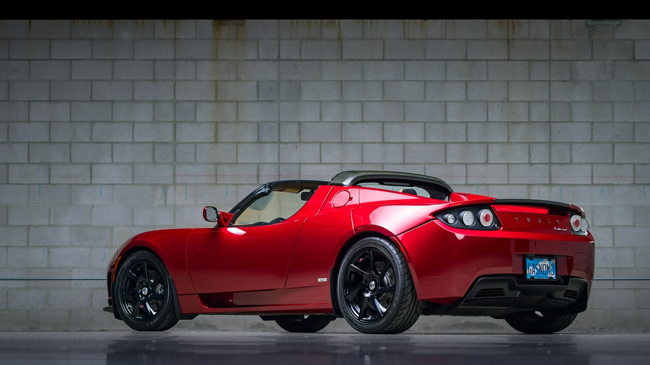 2011 Tesla Roadster - Image 27 of 31