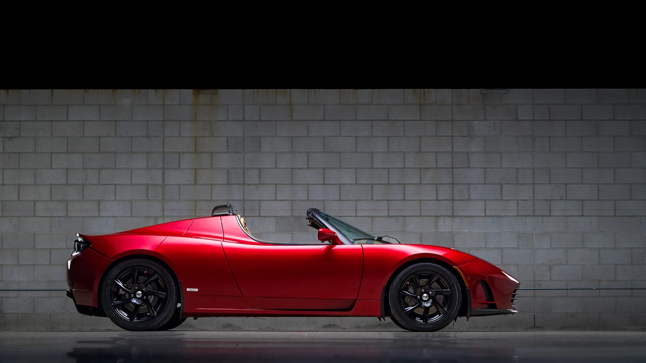 2011 Tesla Roadster - Image 22 of 31