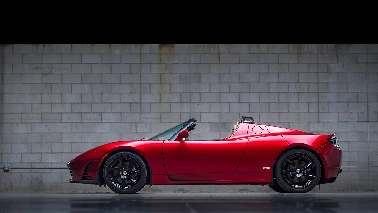 2011 Tesla Roadster - Image 23 of 31