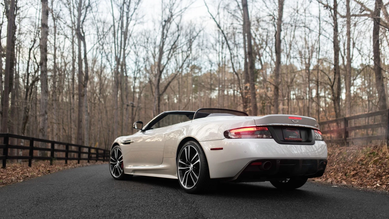 2012 Aston Martin DBS (2008-2012) - Image 11 of 31