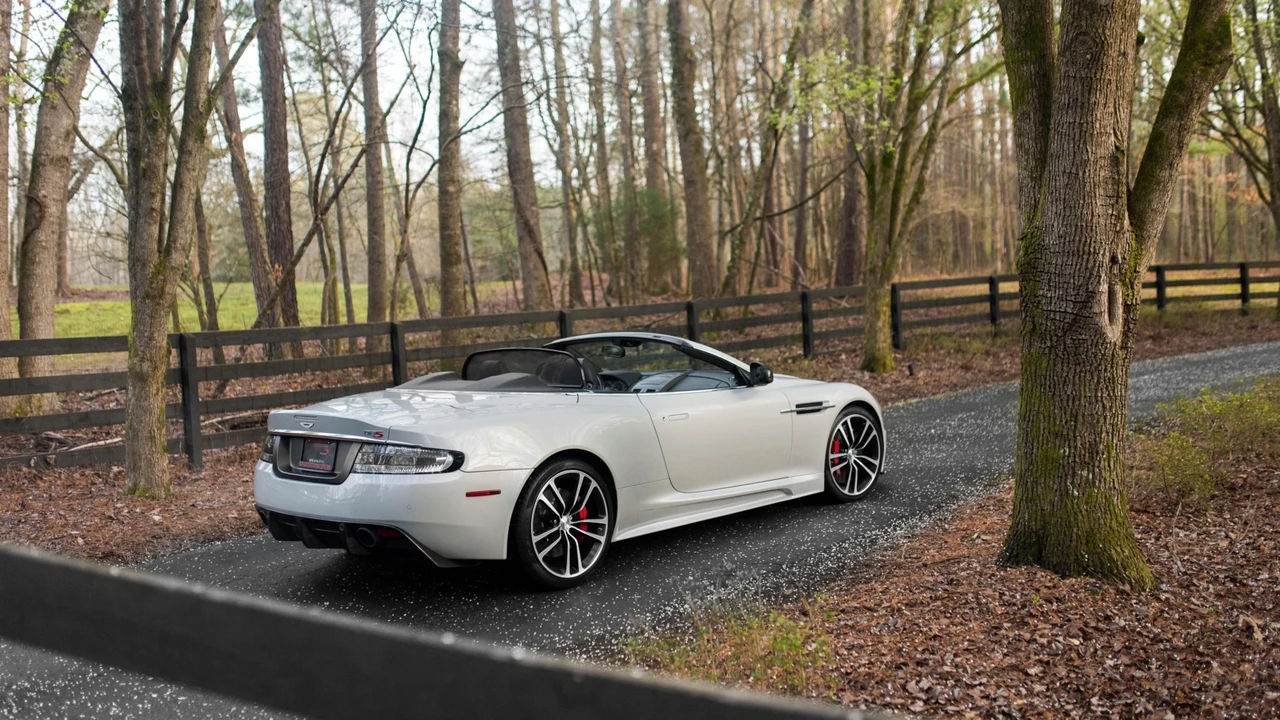2012 Aston Martin DBS (2008-2012) - Image 7 of 31