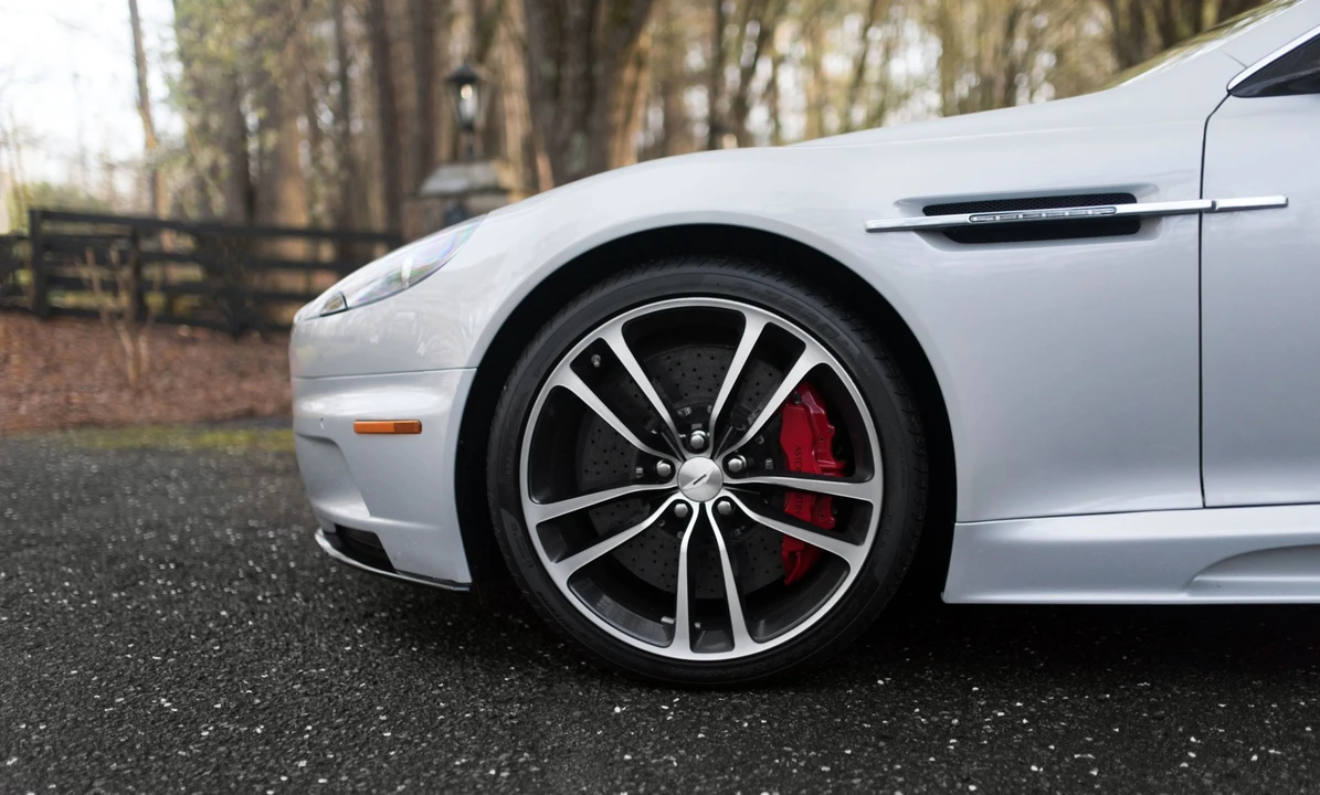 2012 Aston Martin DBS (2008-2012) - Image 18 of 31
