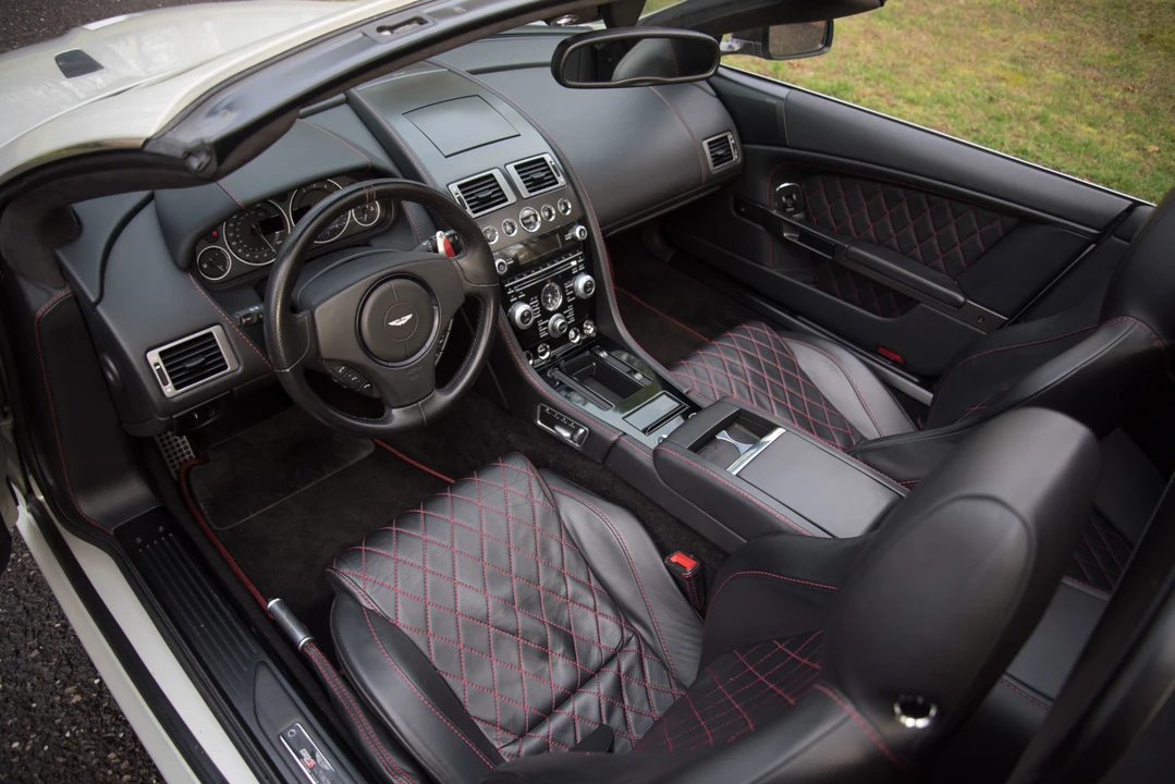 2012 Aston Martin DBS (2008-2012) - Image 30 of 31