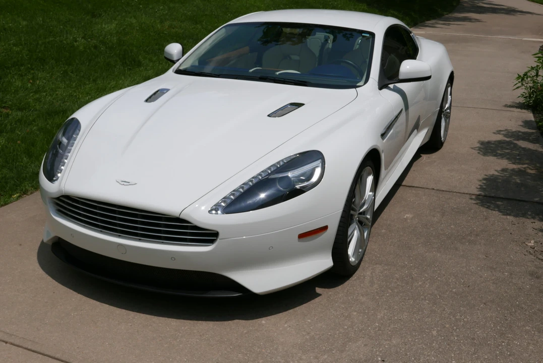 2012 Aston Martin Virage (2011-2012) - Image 10 of 31