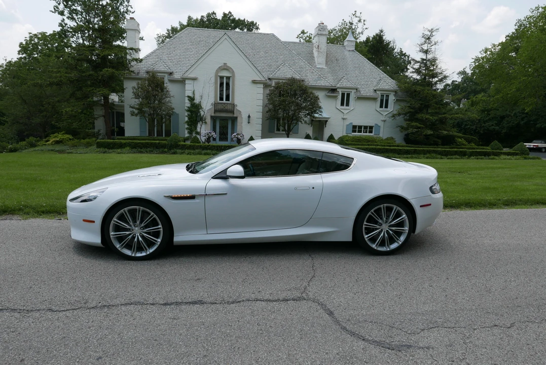 2012 Aston Martin Virage (2011-2012) - Image 9 of 31