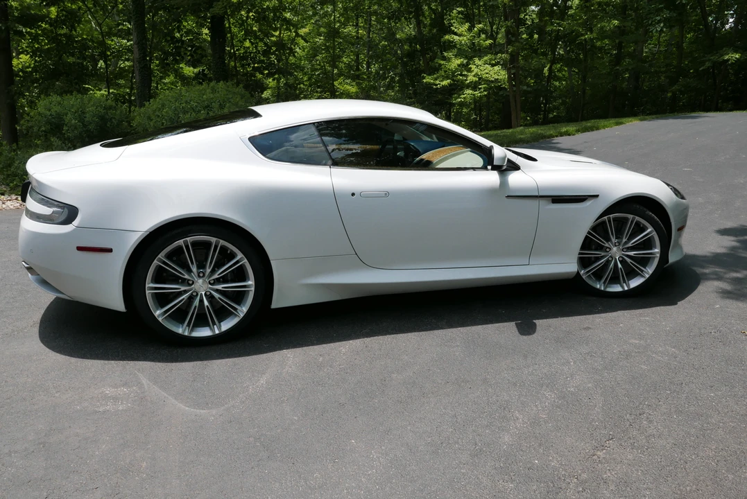 2012 Aston Martin Virage (2011-2012) - Image 6 of 31