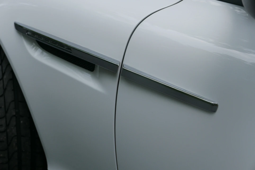 2012 Aston Martin Virage (2011-2012) - Image 14 of 31
