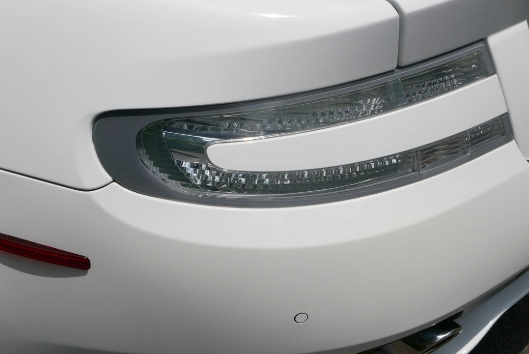 2012 Aston Martin Virage (2011-2012) - Image 19 of 31