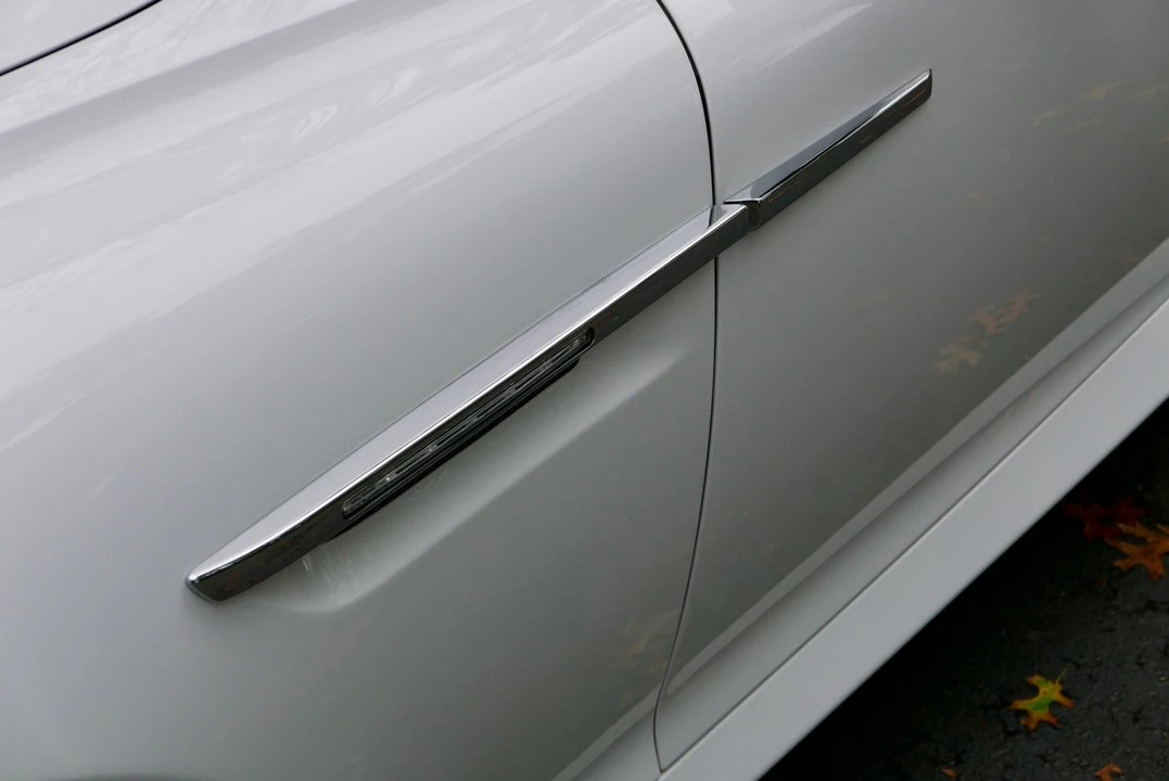 2012 Aston Martin Virage (2011-2012) - Image 22 of 31