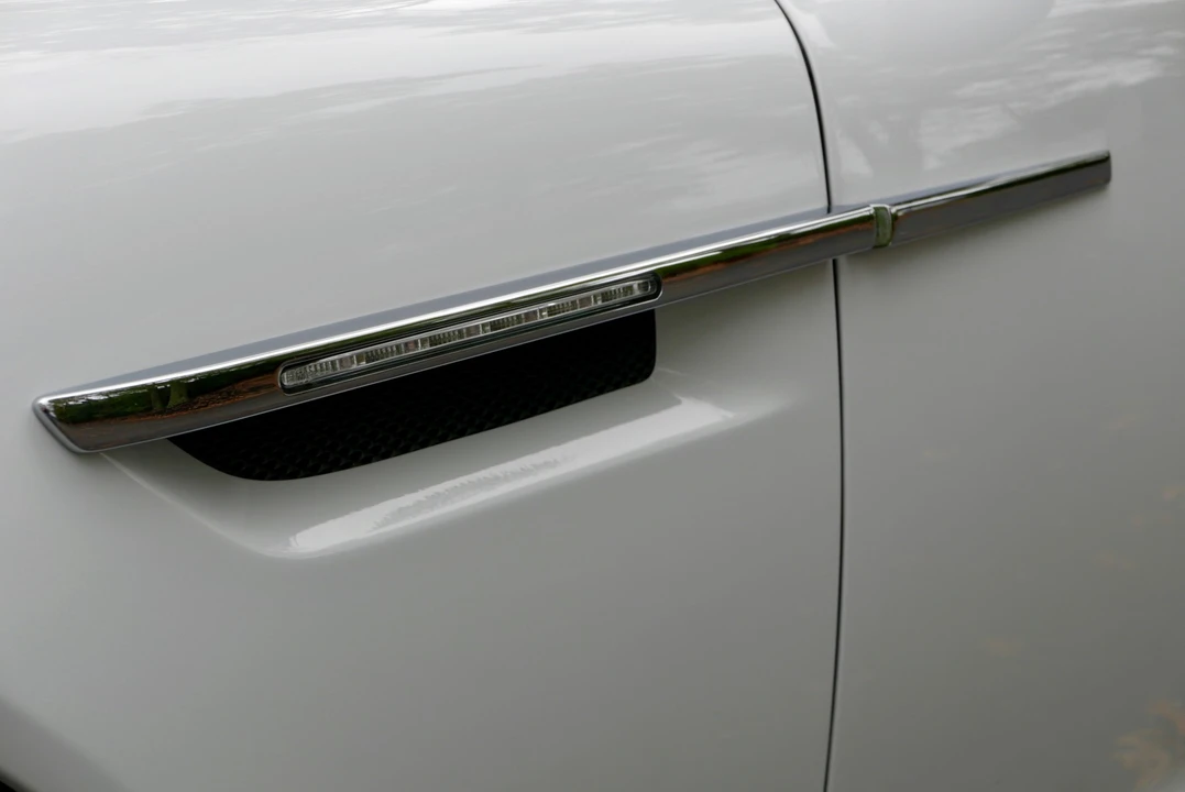 2012 Aston Martin Virage (2011-2012) - Image 23 of 31