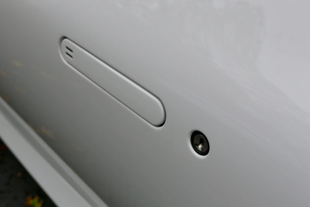 2012 Aston Martin Virage (2011-2012) - Image 27 of 31