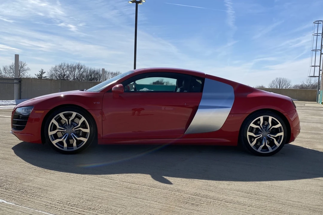 2012 Audi 42 R8 - Image 4 of 31