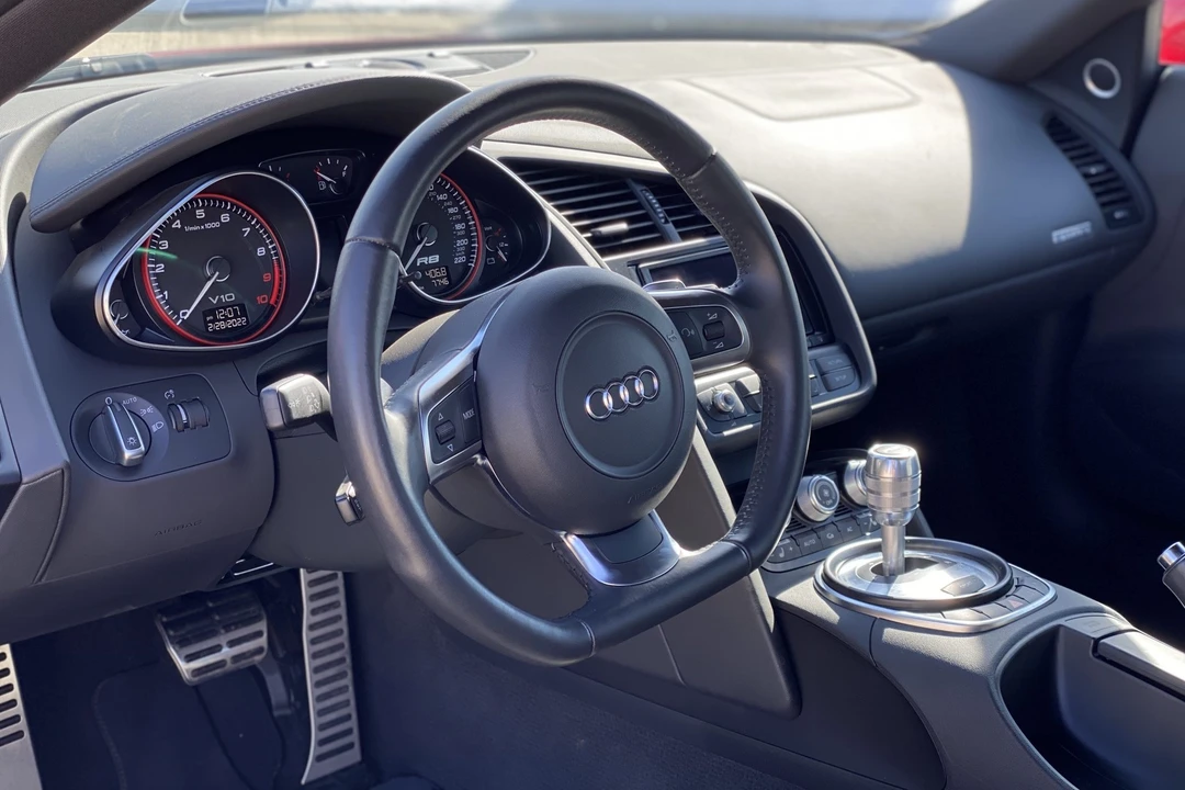 2012 Audi 42 R8 - Image 26 of 31