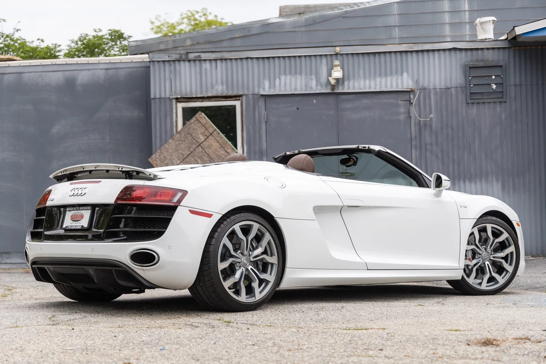 2012 Audi 42 R8 - Image 16 of 31