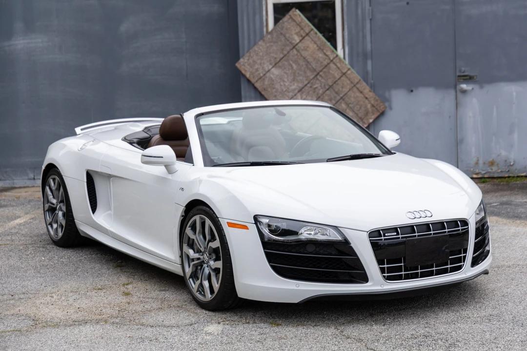 2012 Audi 42 R8 - Image 8 of 31