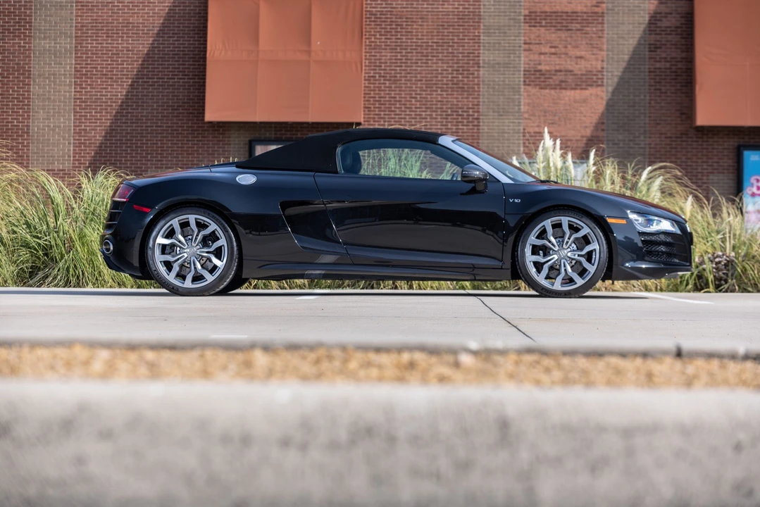 2012 Audi 42 R8 - Image 15 of 31