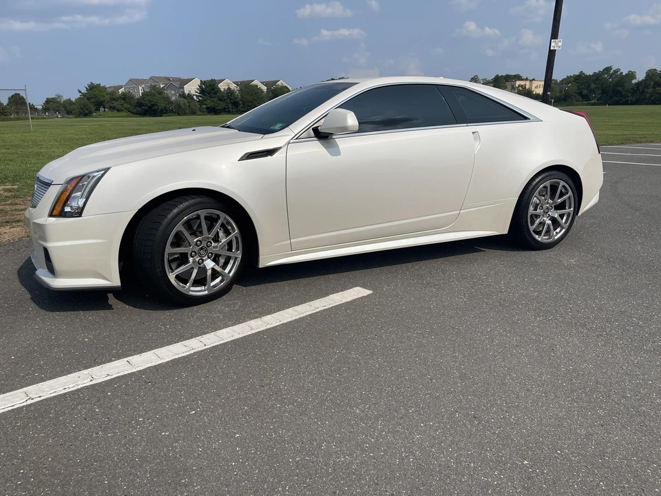 2012 Cadillac CTS-V 2nd Gen - Image 2 of 31