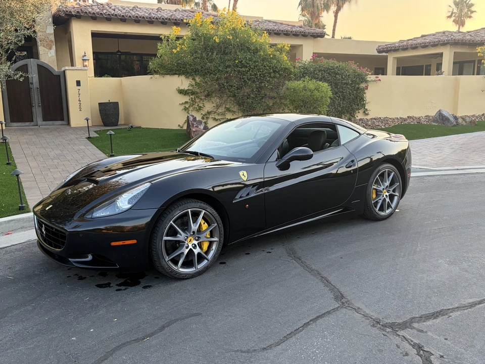 2012 Ferrari California - Image 8 of 31