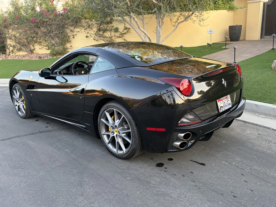 2012 Ferrari California - Image 12 of 31