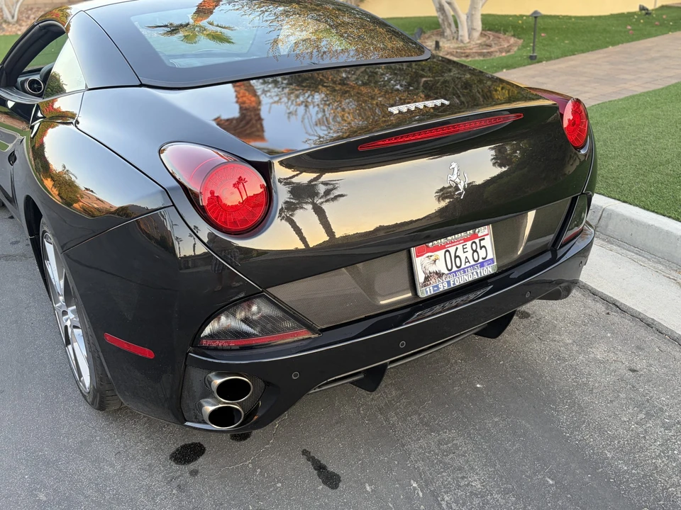 2012 Ferrari California - Image 16 of 31
