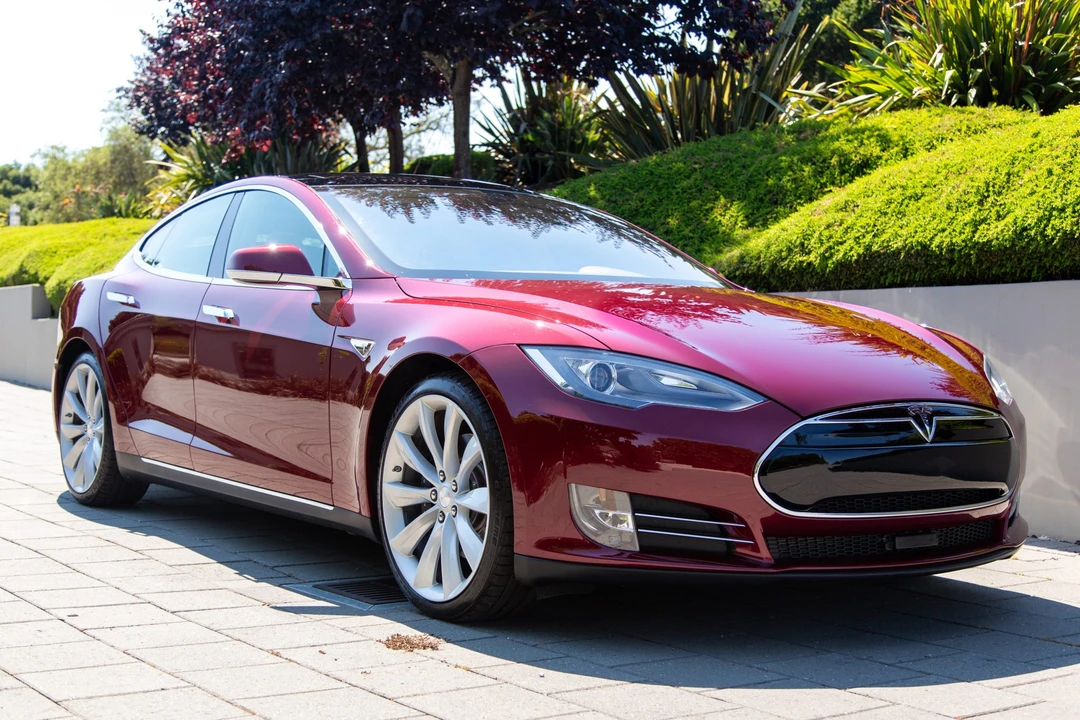 2012 Tesla Model S - Image 7 of 31
