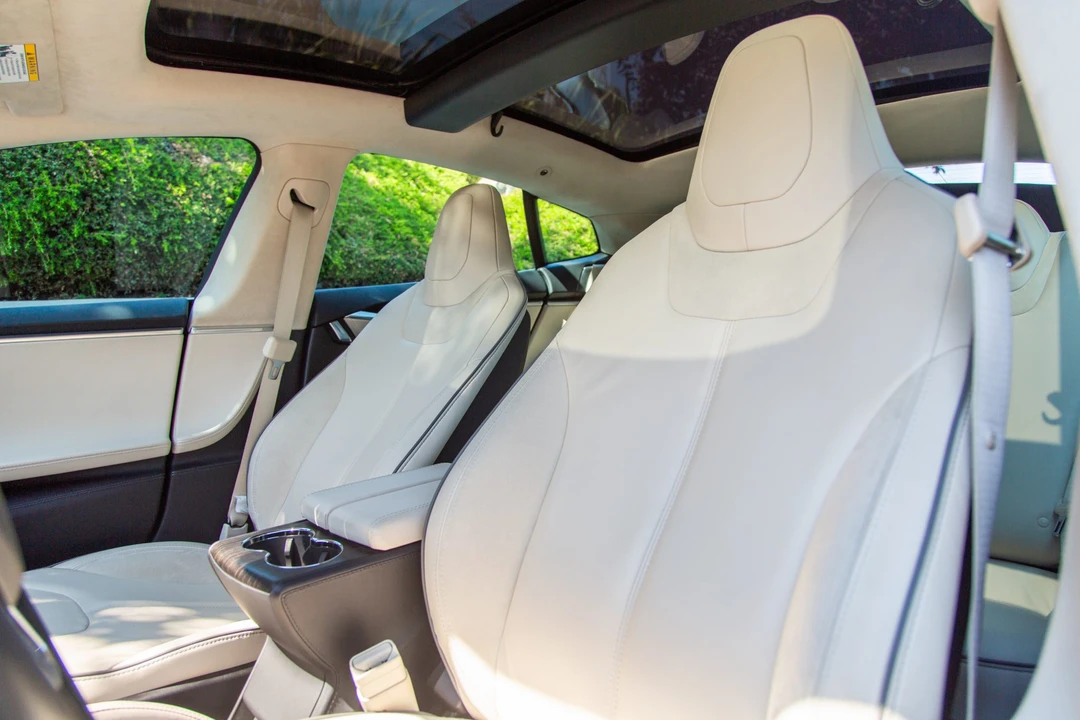 2012 Tesla Model S - Image 28 of 31
