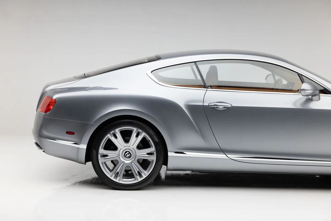 2013 Bentley Continental GT 2nd Gen - Image 26 of 31