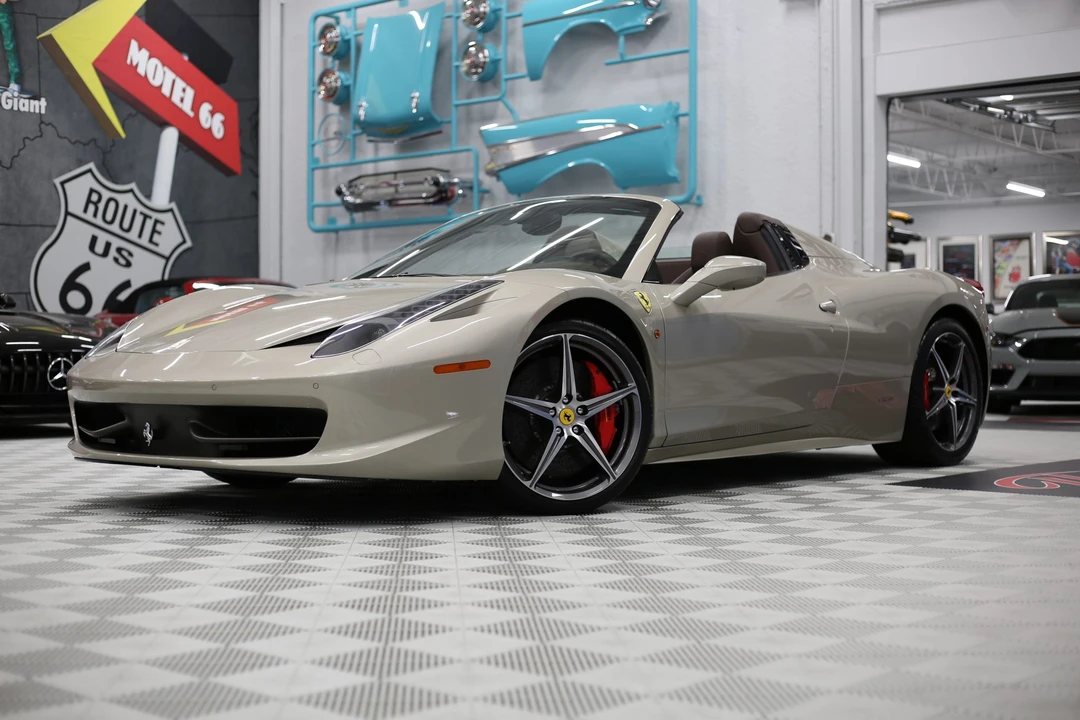 2013 Ferrari 458 Spider - Image 4 of 31