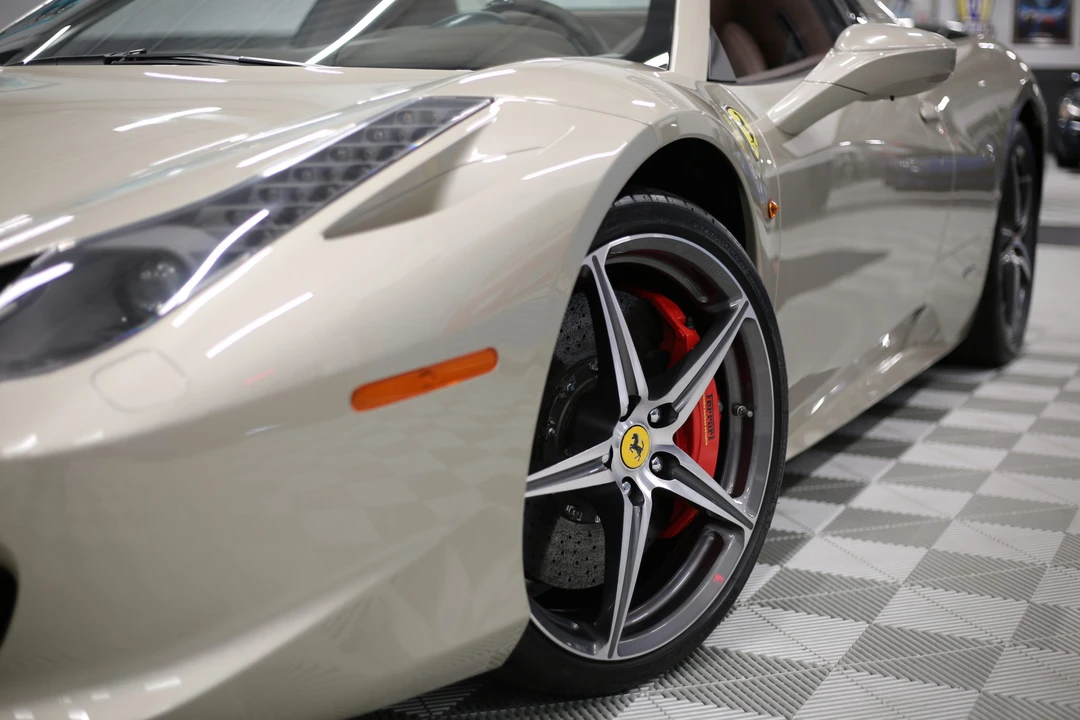 2013 Ferrari 458 Spider - Image 14 of 31