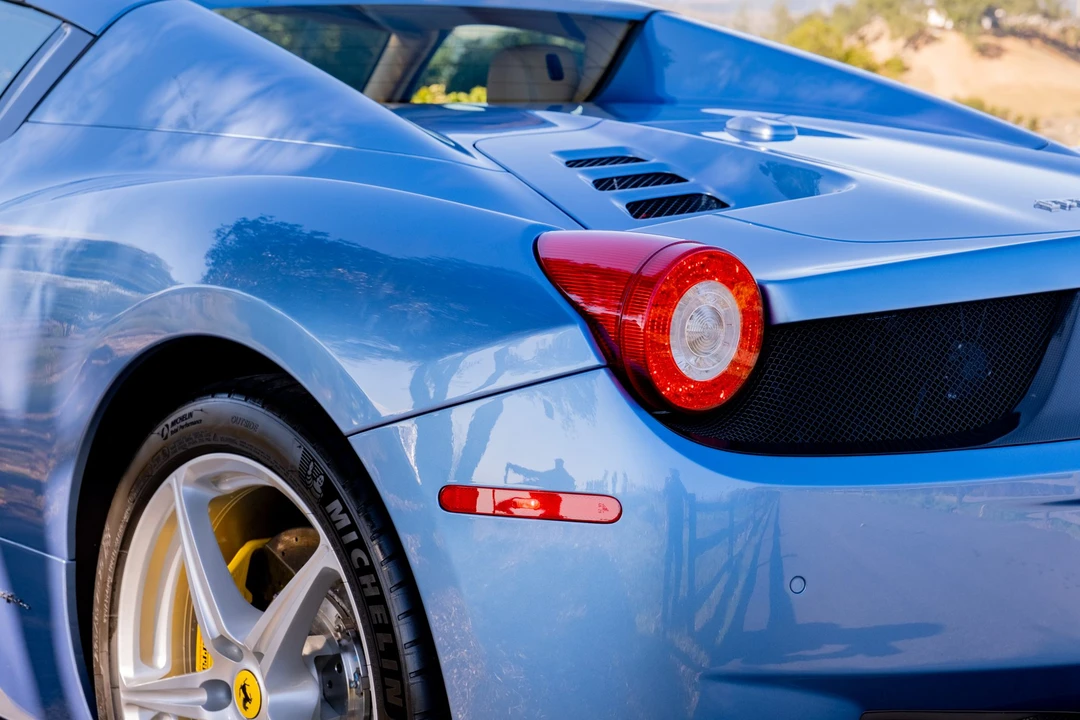 2013 Ferrari 458 Spider - Image 28 of 31