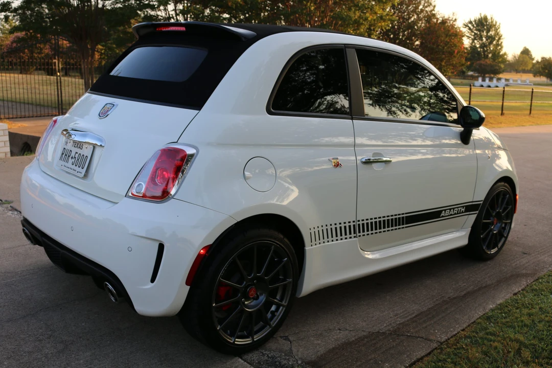 2013 Fiat Abarth 500 - Image 13 of 31