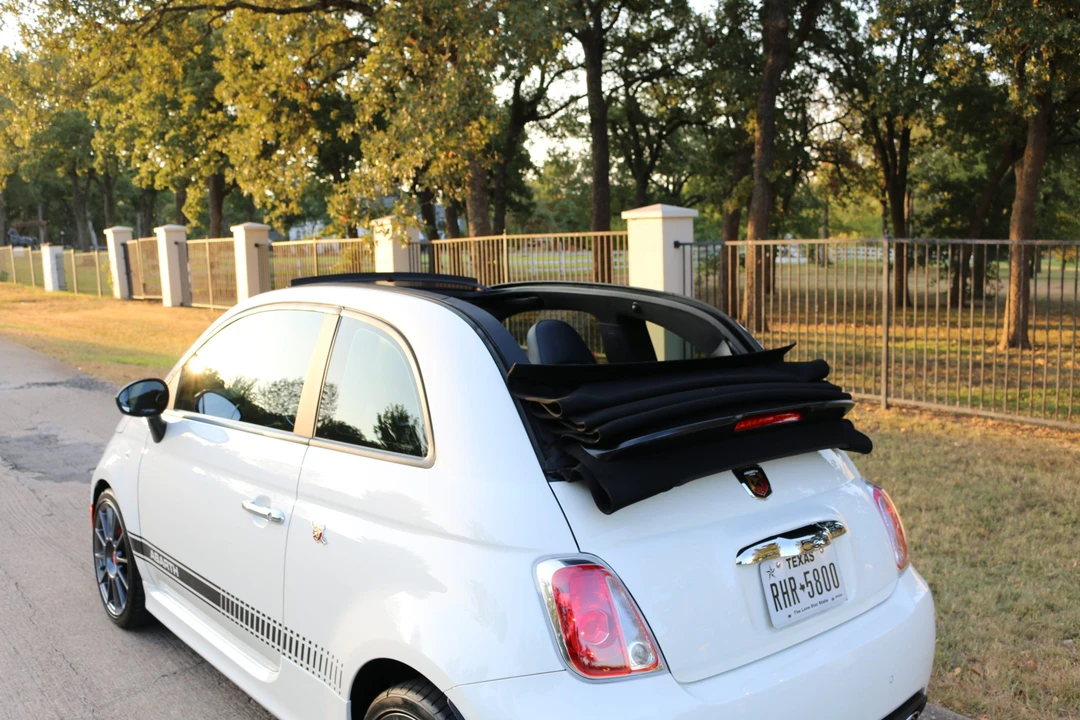 2013 Fiat Abarth 500 - Image 9 of 31