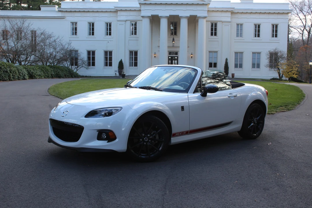 2013 Mazda NC MX-5 Miata - Image 2 of 31