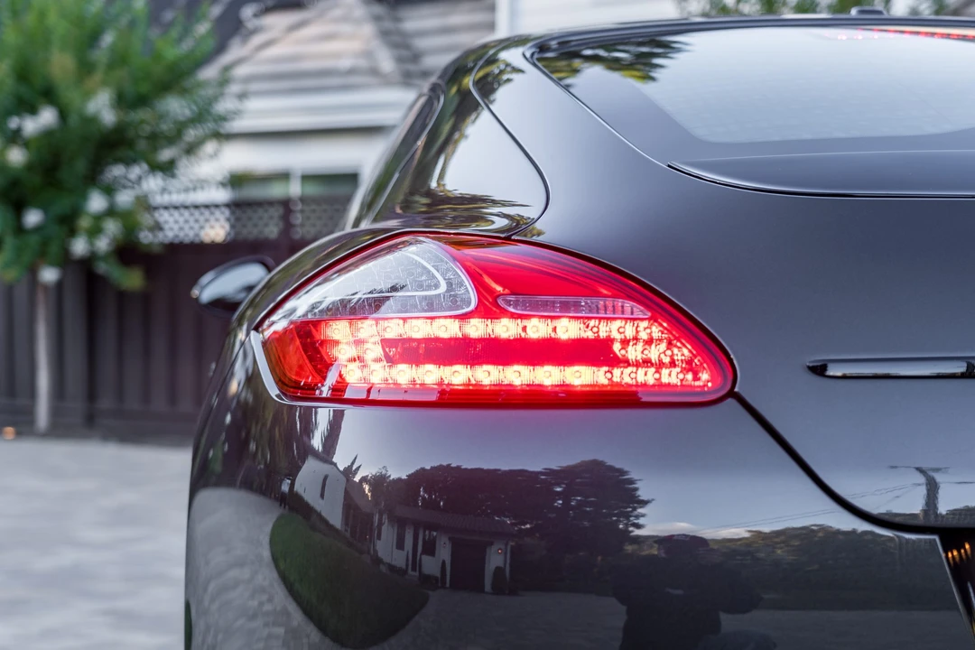 2013 Porsche 970 Panamera GTS - Image 18 of 31