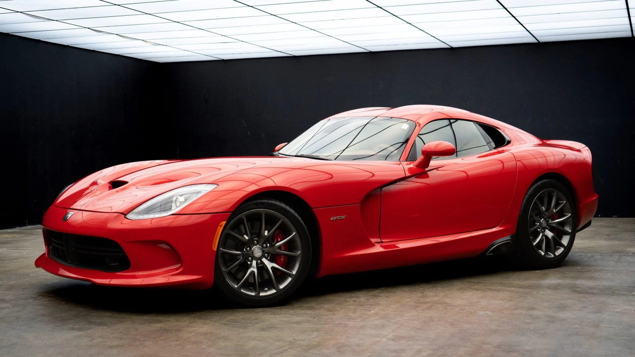 2013 Dodge Viper 5th Gen - Image 3 of 31