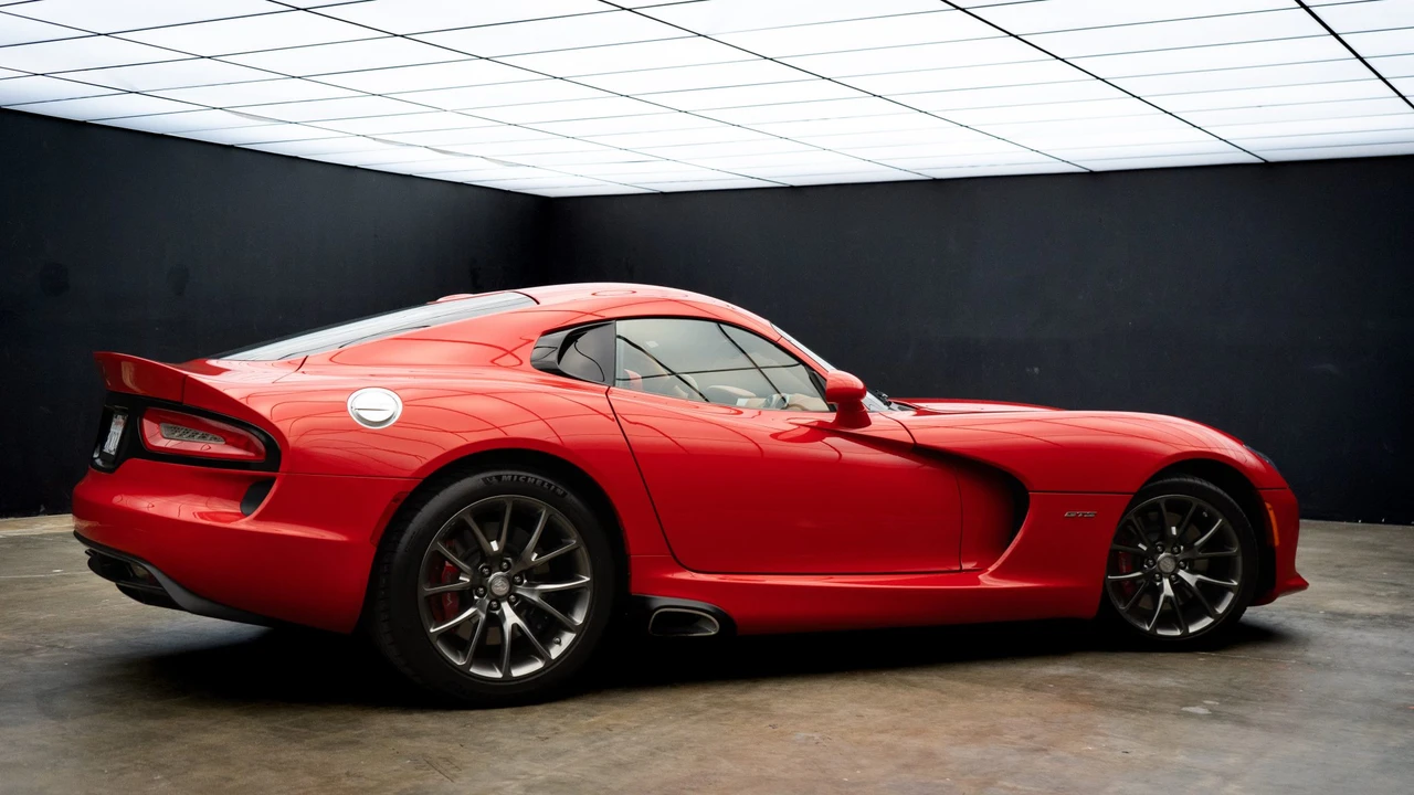 2013 Dodge Viper 5th Gen - Image 16 of 31
