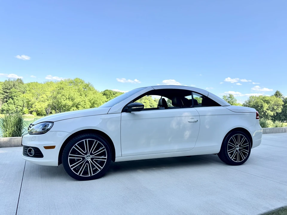 2013 Volkswagen Eos - Image 23 of 31