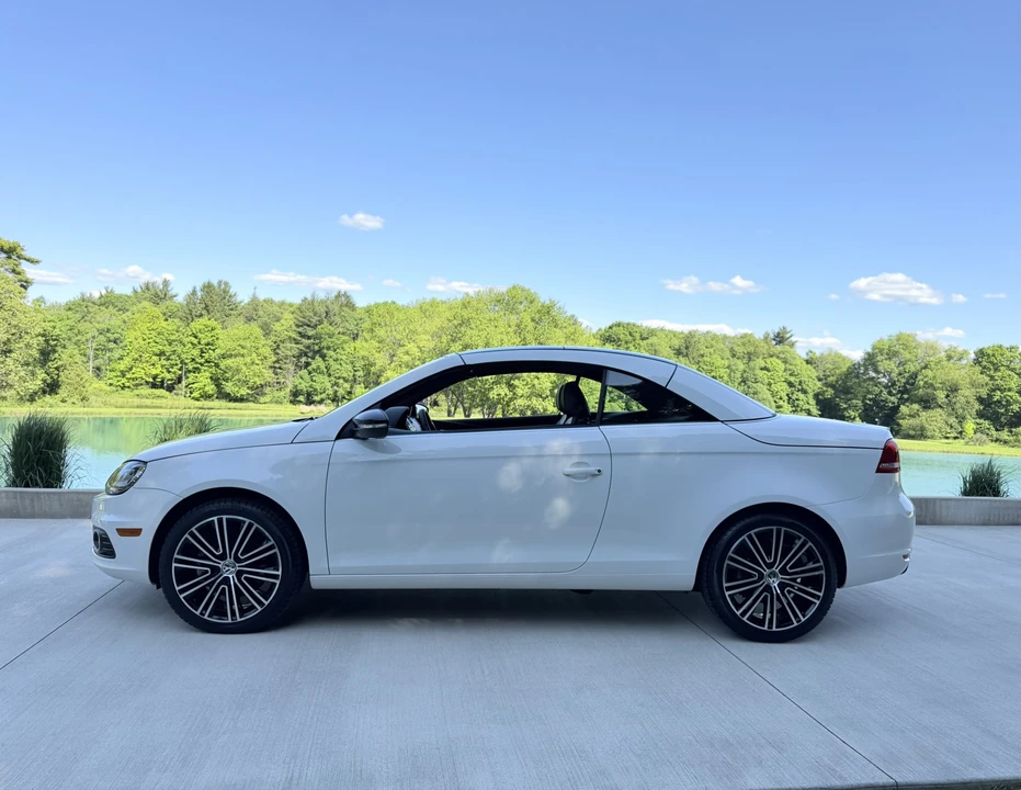 2013 Volkswagen Eos - Image 24 of 31