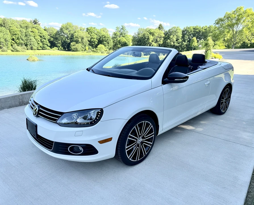 2013 Volkswagen Eos - Image 2 of 31