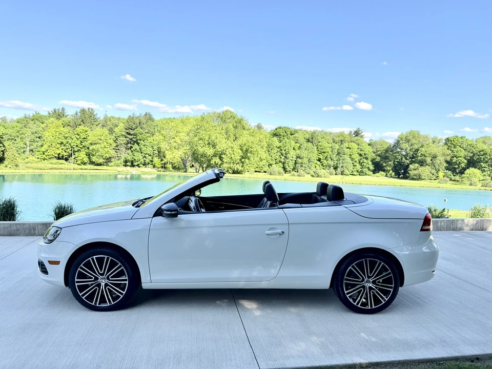 2013 Volkswagen Eos - Image 4 of 31
