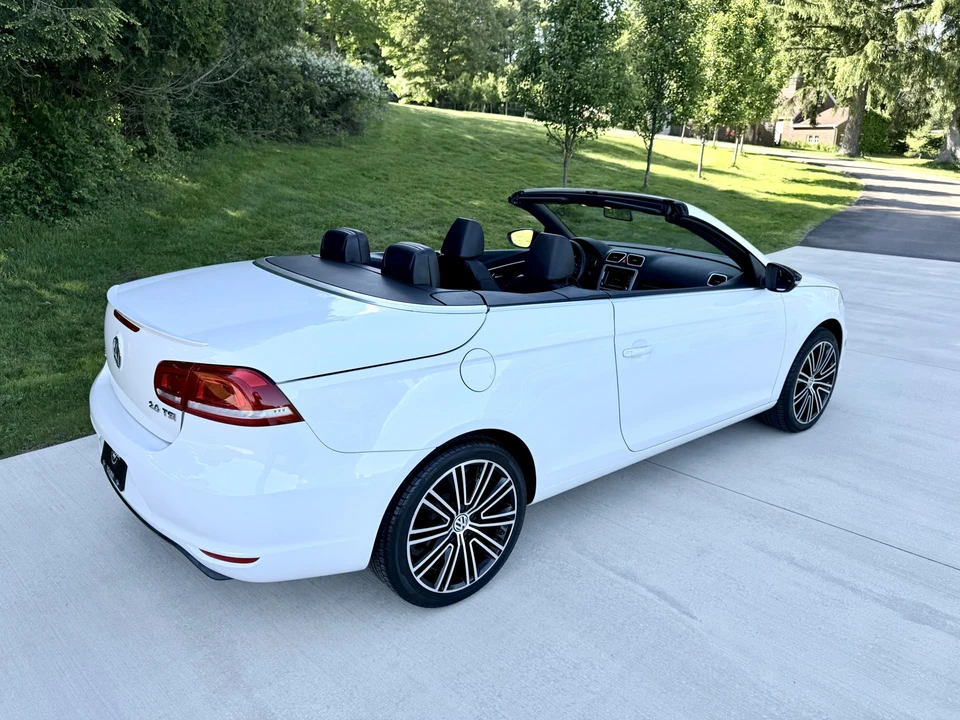 2013 Volkswagen Eos - Image 11 of 31