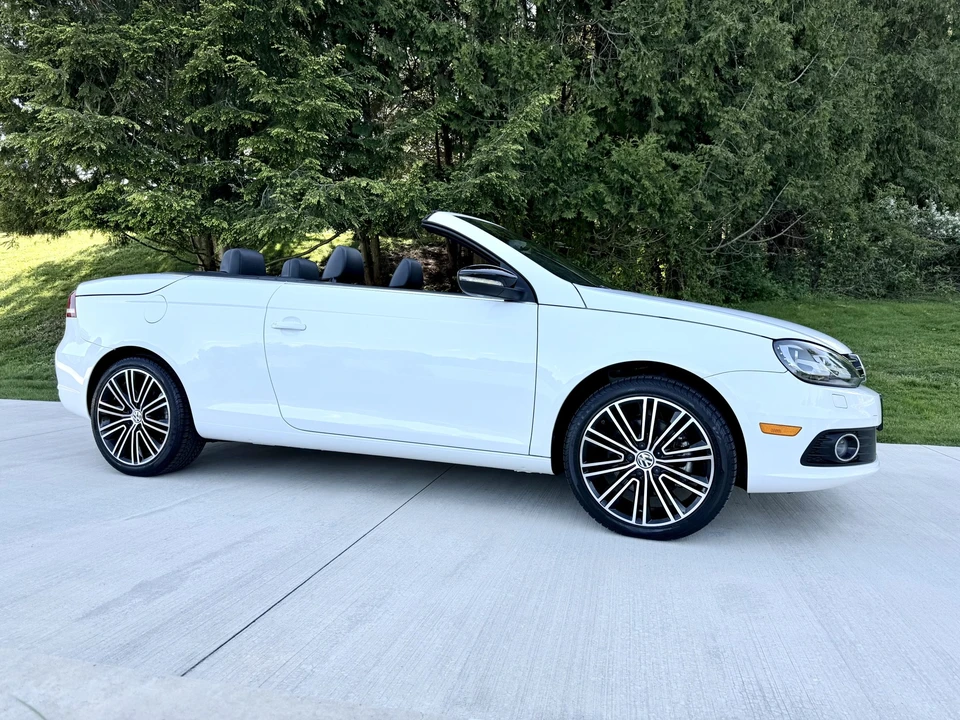 2013 Volkswagen Eos - Image 14 of 31