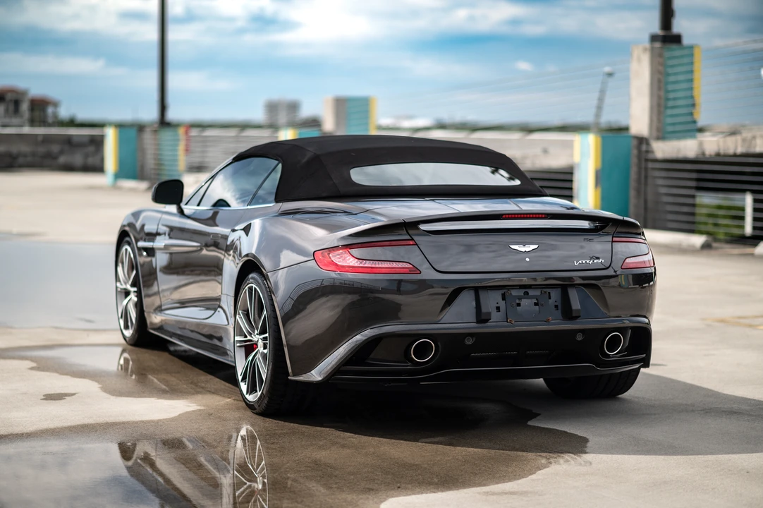 2014 Aston Martin Vanquish 2nd Gen - Image 15 of 31
