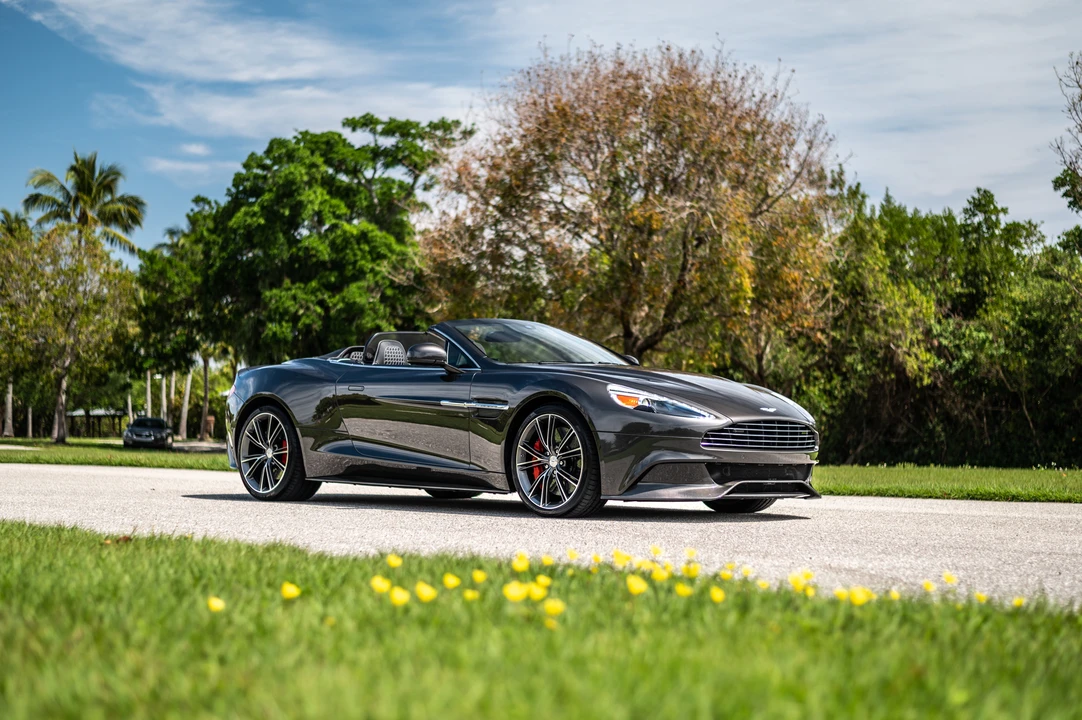 2014 Aston Martin Vanquish 2nd Gen - Image 23 of 31