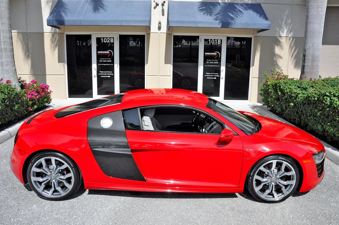 2014 Audi 42 R8 - Image 21 of 31